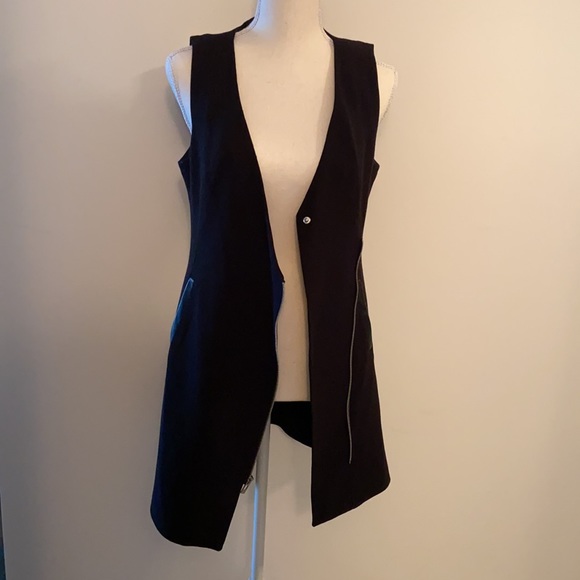 Dolce Vita Orly Asymmetrical Zip Dress - Picture 5 of 5